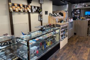 VAPELOUNGE（ベイプラウンジ） 遊人