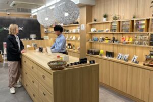 VapeMania（ベイプマニア） 上野店